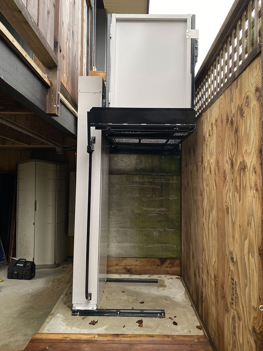 Installation of porch lift in Sechelt, BC