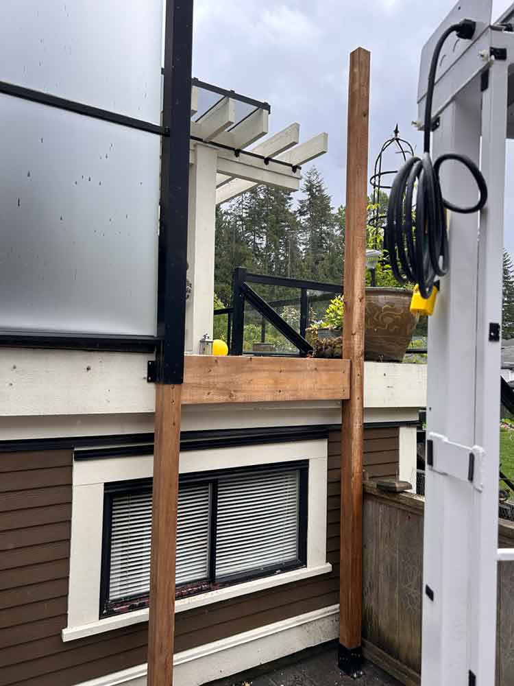 Vertical platform lift North Vancouver installation